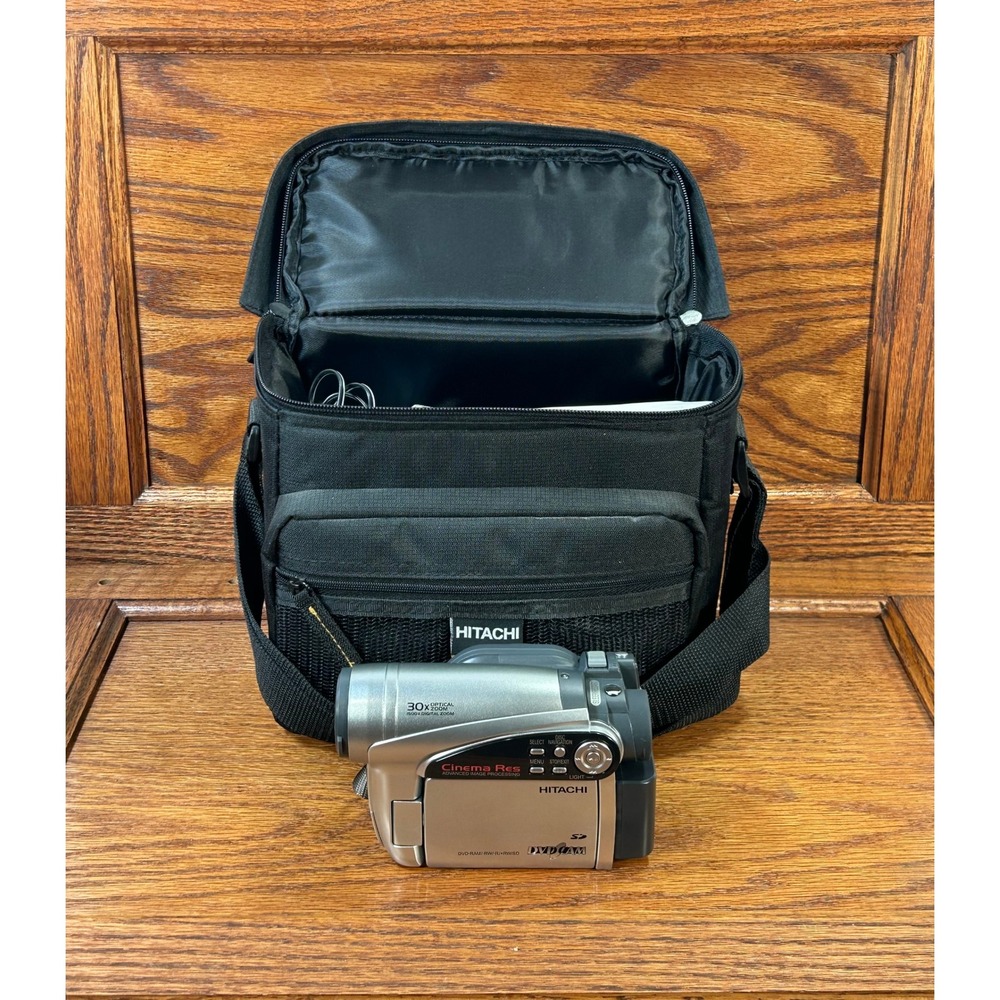 Hitachi DZ-GX5080A DVD Camcorder 30x Optical Zoom Cinema Res Bundle Silver